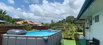 Family vacation home, swimming pool, wifi, barbecue, parking, games