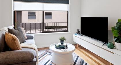 Chic Murrumbeena Retreat