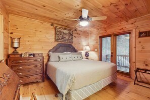 3 bedrooms, internet, bed sheets