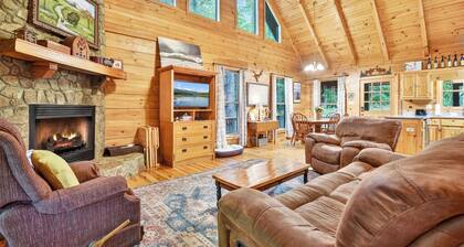 Stunning Surroundings, Hot Tub Soaks, S'mores & Nearby Attractions - Our Favorite Place