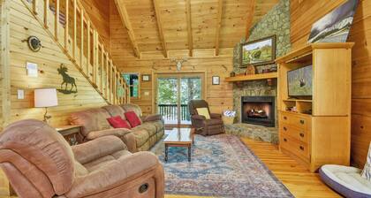 Stunning Surroundings, Hot Tub Soaks, S'mores & Nearby Attractions - Our Favorite Place