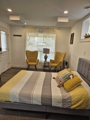 2 bedrooms, desk, iron/ironing board, free WiFi