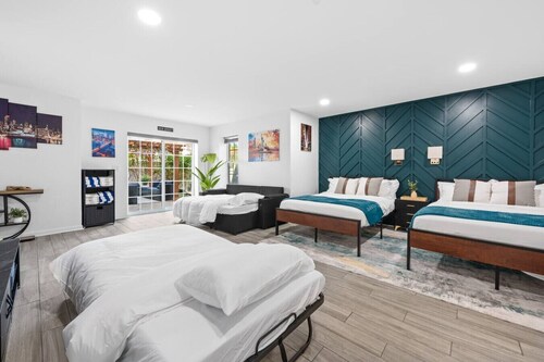 NYC 20min | Free Parking | Hot Tub | EWR 15min