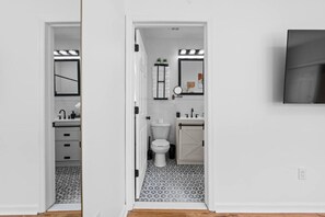 Hair dryer - NYC 20min | Free Parking | Hot Tub | EWR 15min (Bayonne)