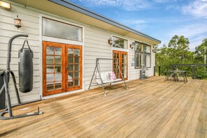 Terrace/patio - Hide away and Nestle amongst the trees (Cattai)