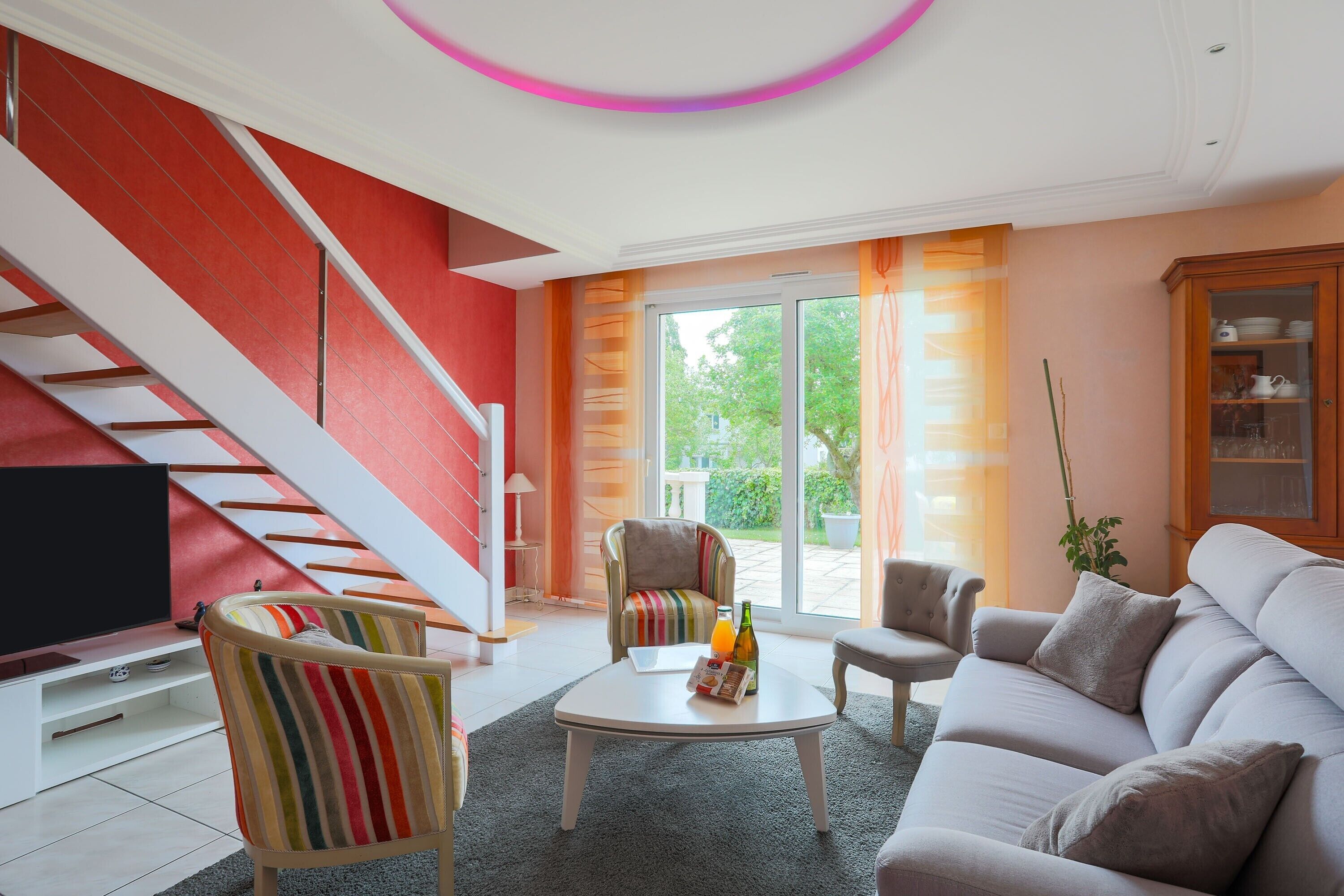 TV, fireplace, stereo