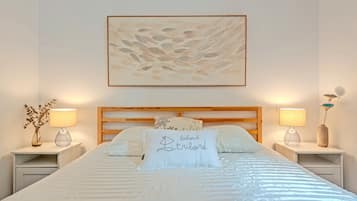 1 habitación, tabla de planchar con plancha, wifi gratis y ropa de cama