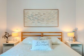 1 bedroom, iron/ironing board, free WiFi, bed sheets - Apartment 'Les Terrasses De La Palud' with Sea View and Private Terrace (Landéda)