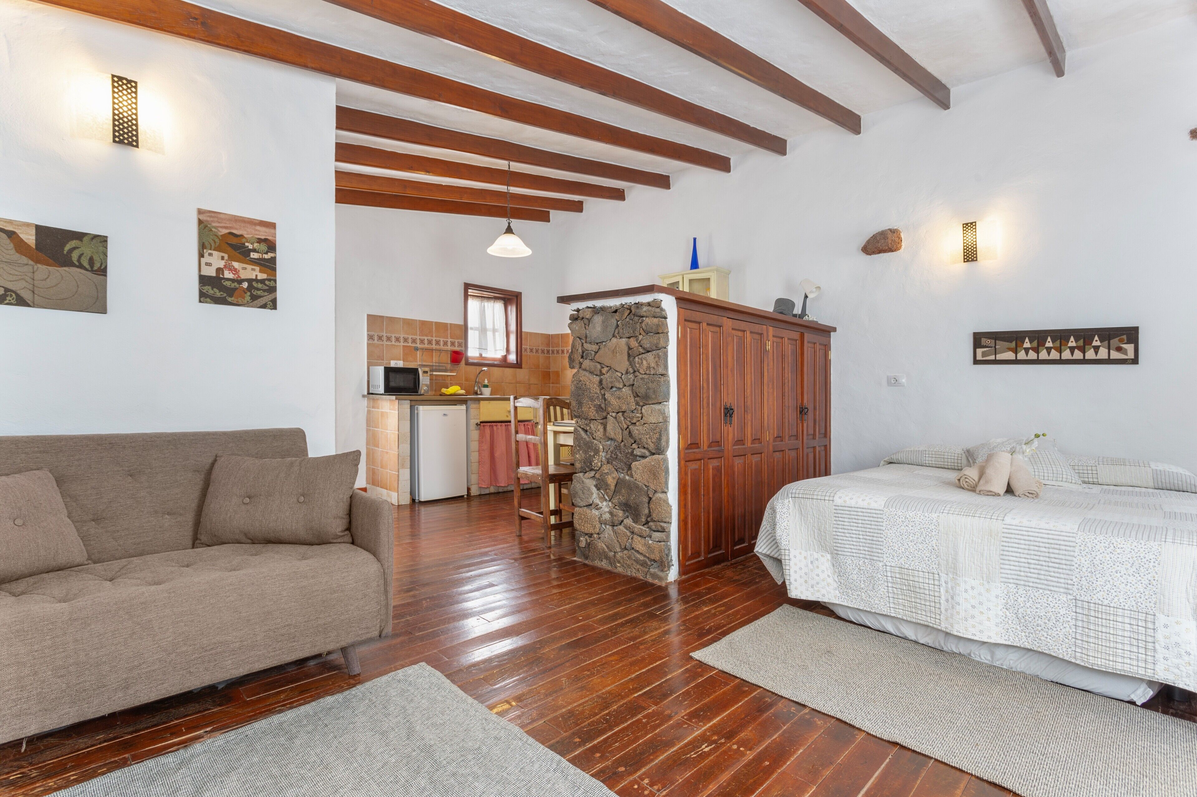 6 Schlafzimmer, Bügeleisen/Bügelbrett, kostenloses WLAN, Bettwäsche