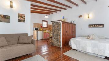 6 Schlafzimmer, Bügeleisen/Bügelbrett, kostenloses WLAN, Bettwäsche