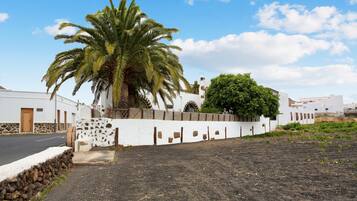 Enceinte de lâhĂ©bergement