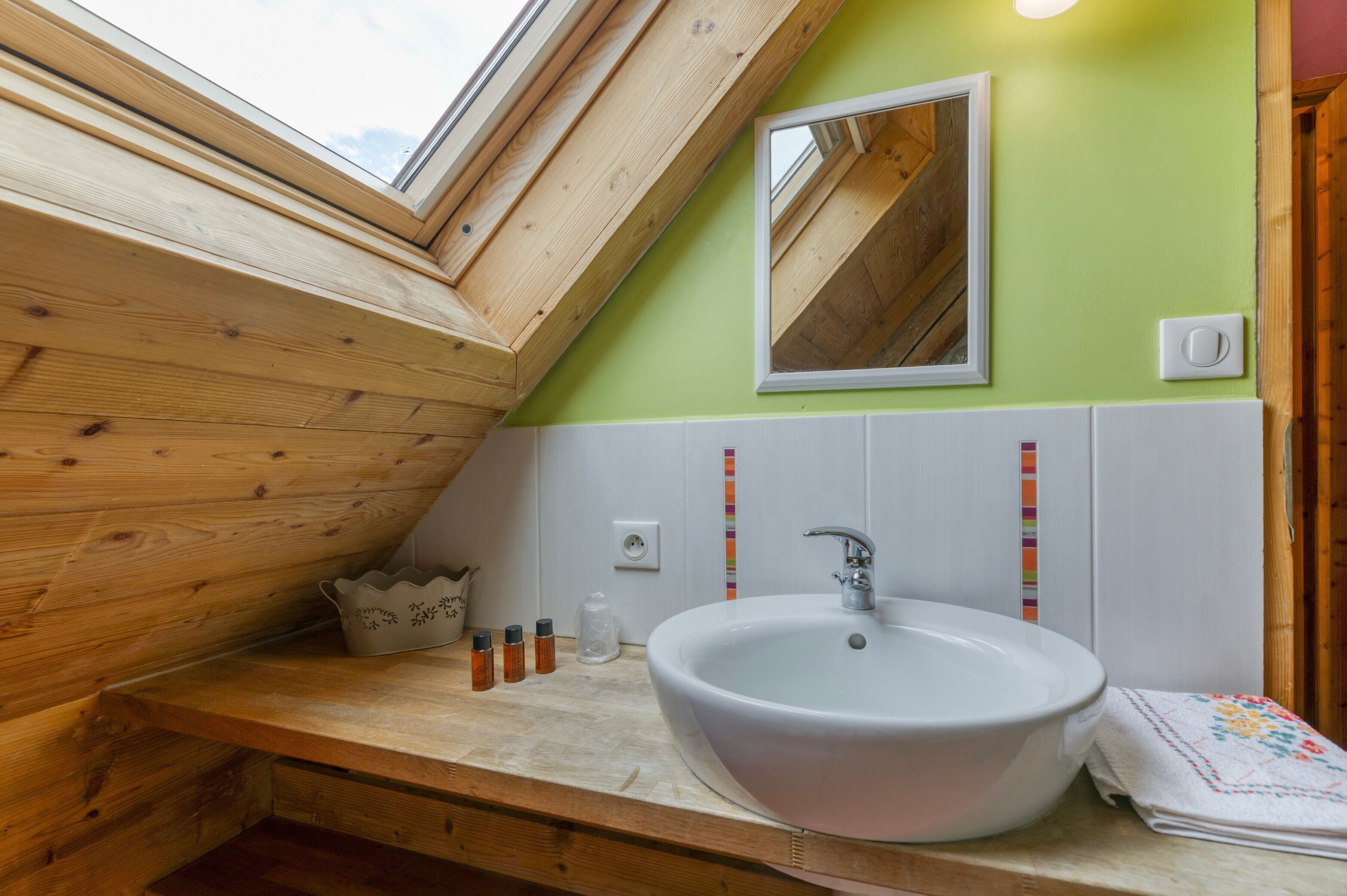Een douche, handdoeken