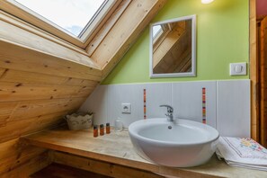 Douche, serviettes fournies