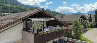 Apartamento vacacional 'Kuchler' con vistas a la montaña, terraza privada y Wi-Fi