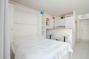 1 bedroom