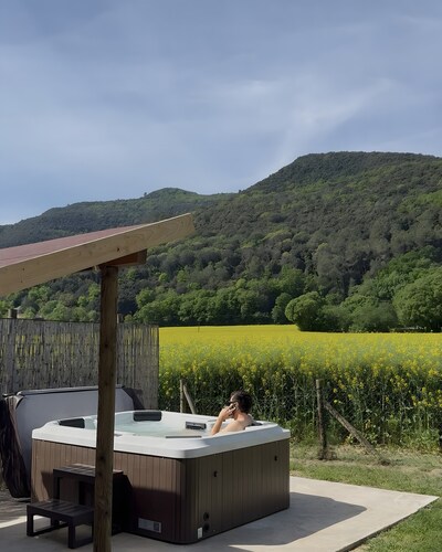 Mountain Country House with Private Jacuzzi