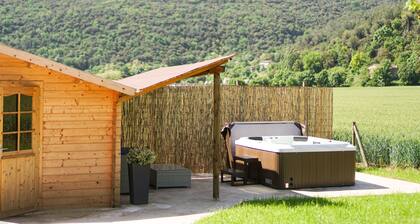 Maison de campagne à la montagne avec jacuzzi privé