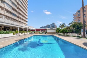 Pool - Apartment 'Vistas Al Mar A' with Sea View, Wi-Fi and Air Conditioning (Calp)