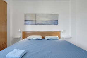 3 habitaciones, tabla de planchar con plancha y wifi gratis 