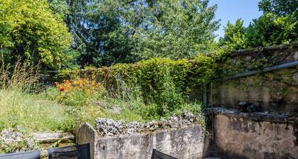 La Parenthèse en Périgord – 8 huéspedes, jardín privado, Wi-Fi, centro del pueblo