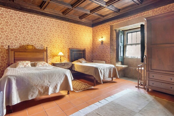 1 chambre, Wi-Fi gratuit, draps fournis