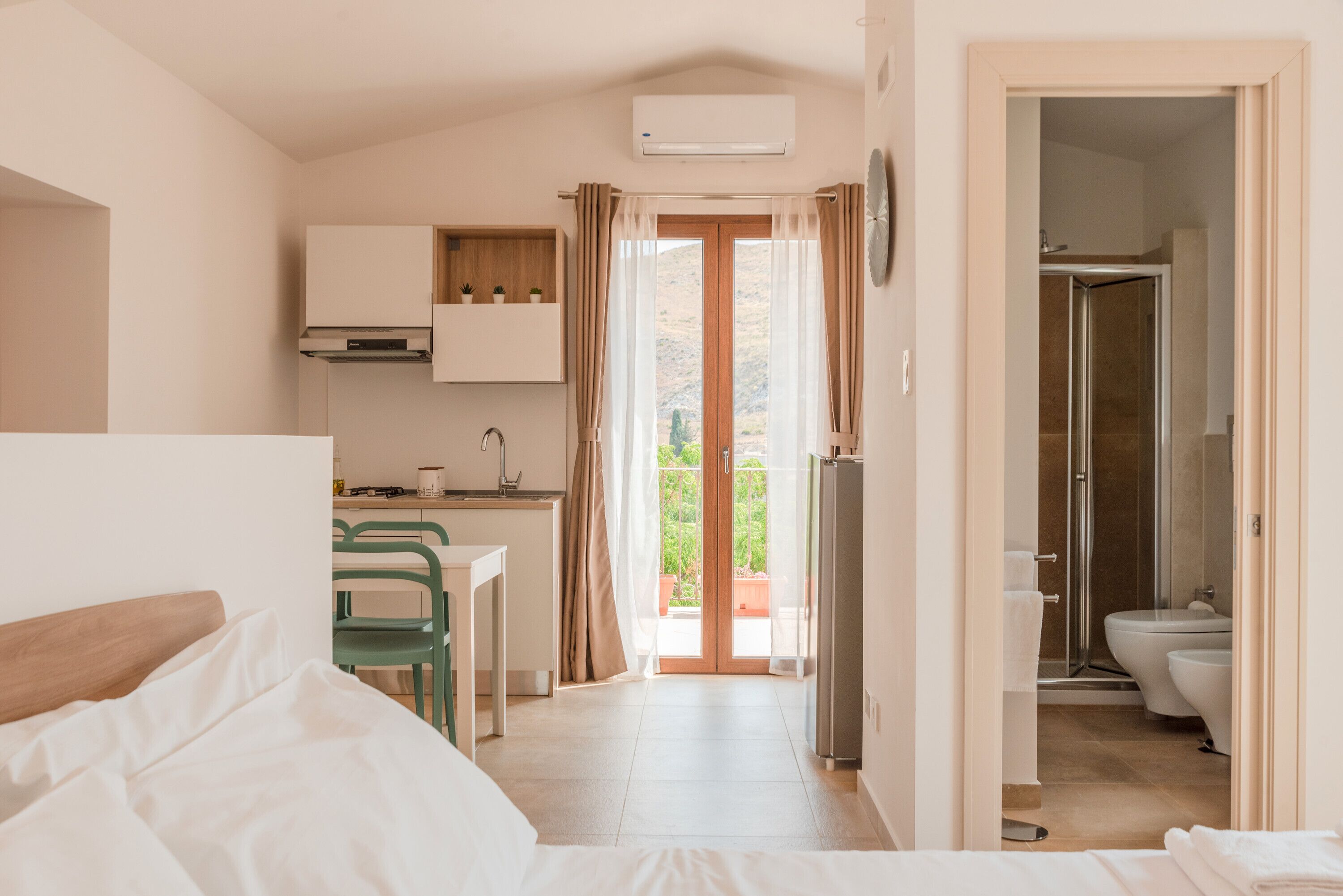 1 bedroom, free WiFi, bed sheets