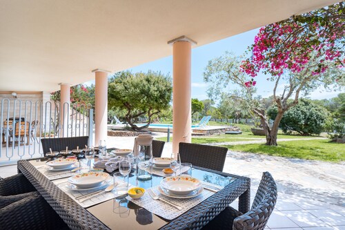 Ferienwohnung 'La Vela Arancione' mit Gemeinschaftspool, Wi-Fi und Klimaanlage