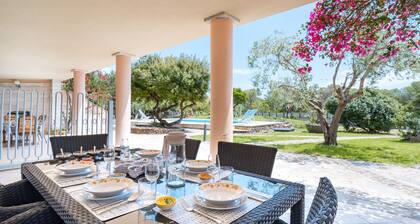 Ferienwohnung 'La Vela Arancione' mit Gemeinschaftspool, Wi-Fi und Klimaanlage