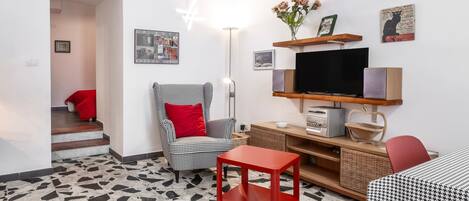 電視、DVD 播放機、音響