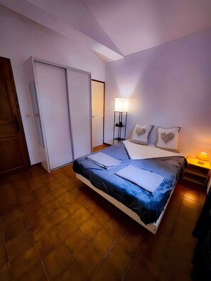 3 chambres, fer et planche Ă repasser, Wi-Fi gratuit