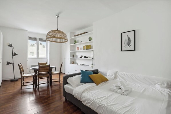 Desk, iron/ironing board, travel crib, WiFi