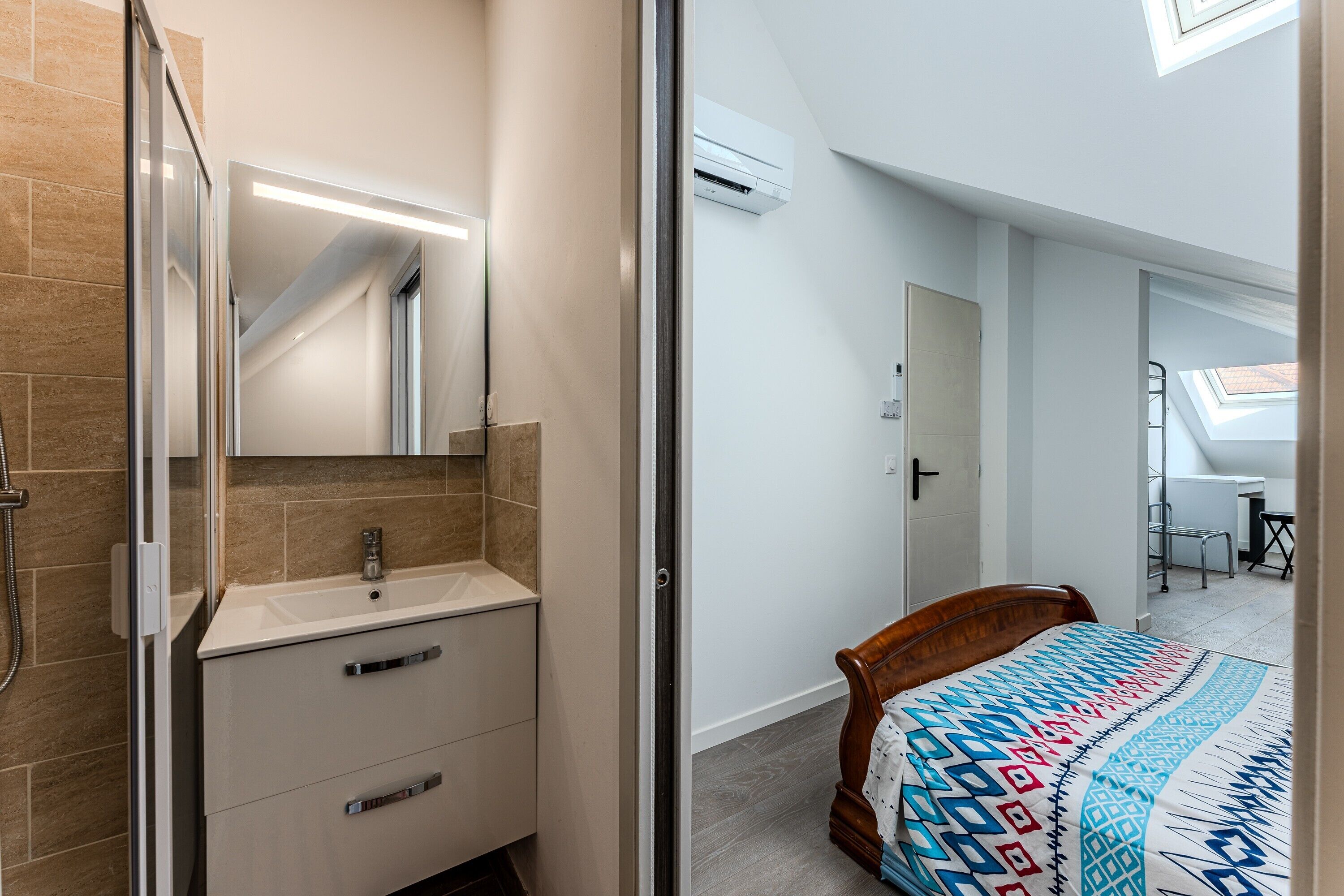4 bedrooms, free WiFi, bed sheets