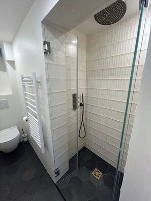Hair dryer, towels