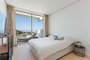 2 chambres, fer et planche à repasser, accès au Wi-Fi (inclus)