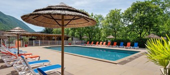 Apartment 'Chalet Violette' with Mountain View, Wi-Fi and Air Conditioning