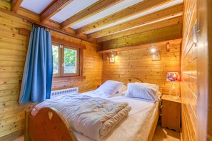 1 bedroom, free WiFi - Apartment 'Narcisse' with Mountain View, Wi-Fi and Air Conditioning (Vaulnaveys-le-Bas)