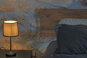 5 chambres, fer et planche à repasser, accès au Wi-Fi (inclus)