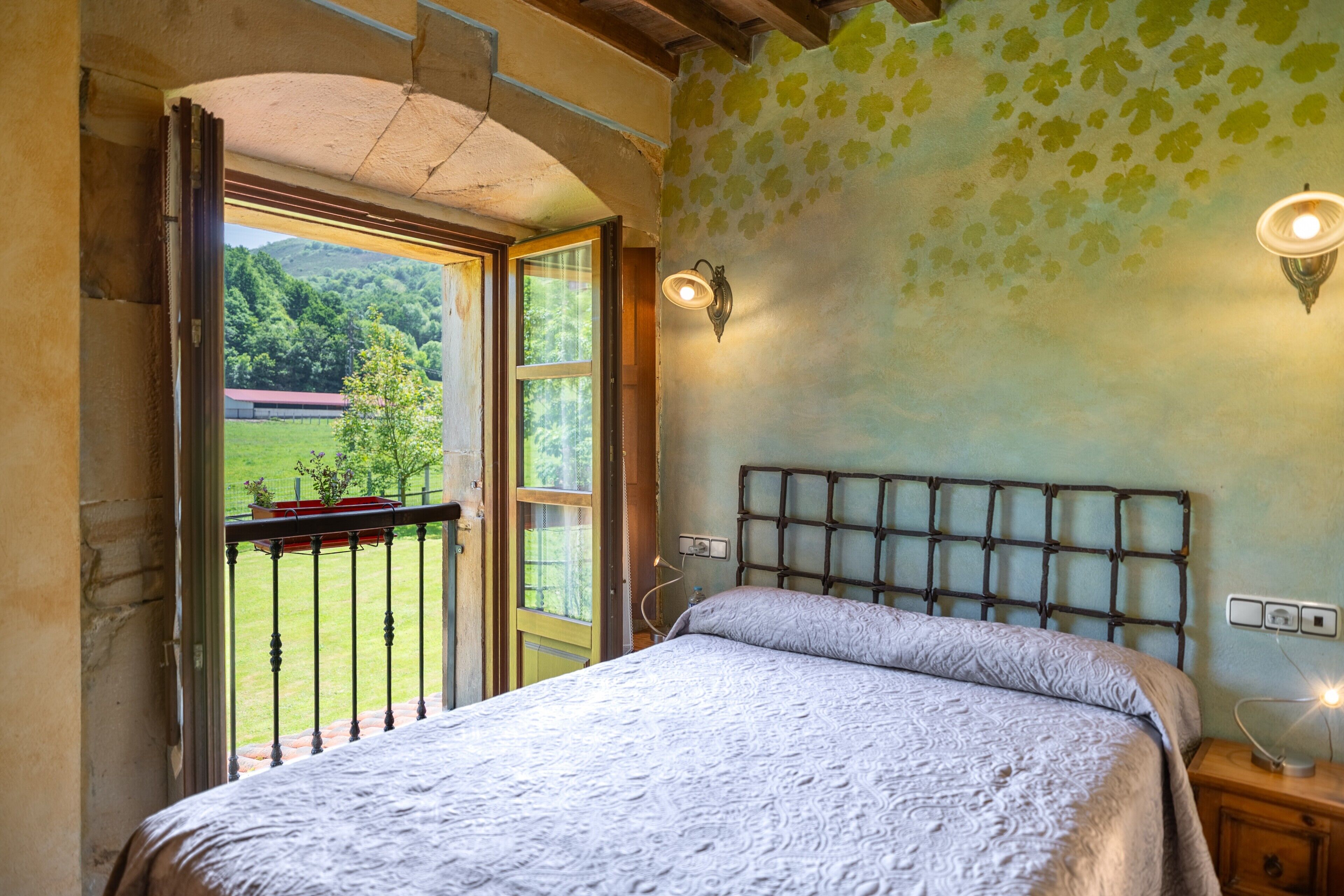 1 chambre, fer et planche à repasser, Wi-Fi gratuit, draps fournis