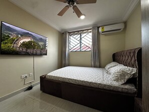 2 Schlafzimmer, Bügeleisen/Bügelbrett, kostenloses WLAN, Bettwäsche
