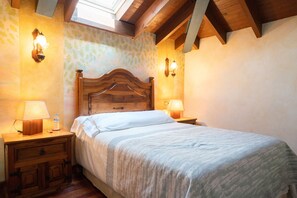 1 室のベッドルーム、アイロン / アイロン台、WiFi (無料)、ベッドシーツ