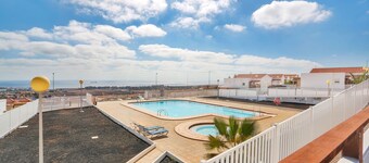 Vacation 'Calida Vivienda Accesible' with Shared Pool, Private Terrace and Wi-Fi