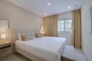 10 quartos, ferros/tábuas de passar roupa, Wi-Fi de cortesia