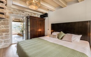 1 bedroom, free WiFi - Nice home in Mundanije (Mundanije)