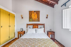 2 bedrooms, free WiFi, bed sheets, wheelchair access