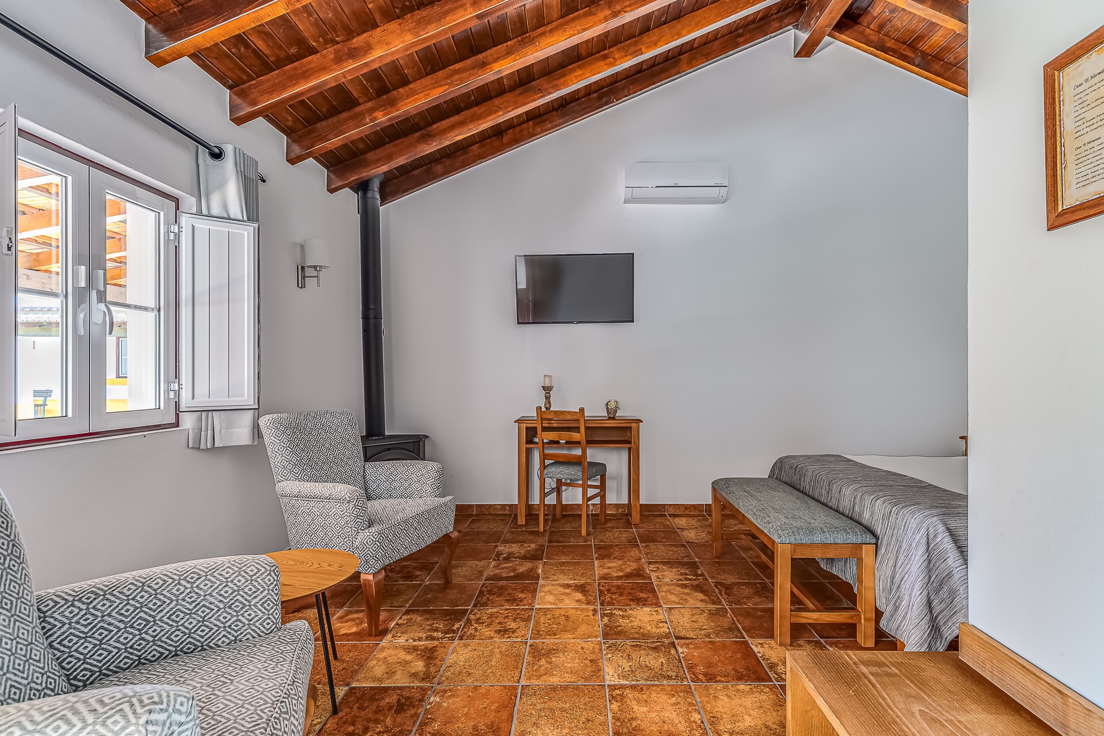 1 chambre, accès au Wi-Fi (inclus), literie fournie