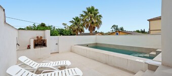 Holiday Home 'Trabucador' with Mountain View, Wi-Fi and Air Conditioning