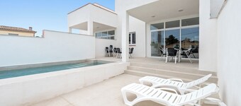 Holiday Home 'Arenal' with Mountain View, Wi-Fi and Air Conditioning