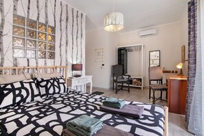 1 bedroom, free WiFi, bed sheets