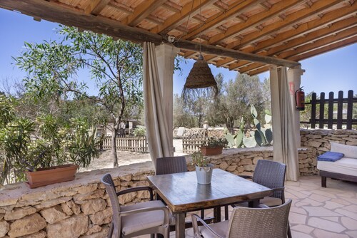 Petite maison 'Can Mussenya 2' avec terrasse privée, Wi-Fi et climatisation