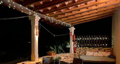 Cottage 'Can Mussenya 2' with Private Terrace, Wi-Fi and Air Conditioning